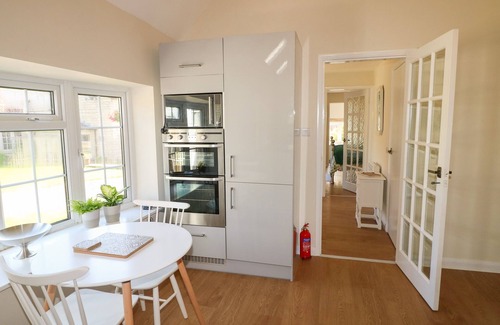 Corby Glen Cabaña | Wheelwrights Cottage