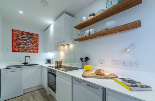 Aldborough Apartamento | Una fabulosa conversión de granero bijou, llena de carácter con techos con vigas