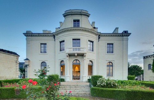 Candes-Saint-Martin Casa | When heritage, art and well-being meet