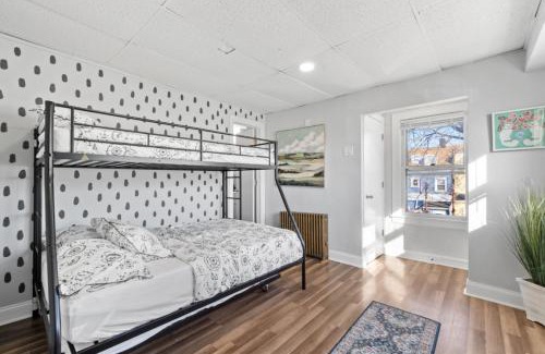 Bayonne Casa | Whimsical three