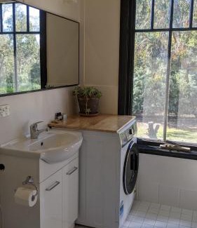 Borenore Casa | Whispering Moon Cottage