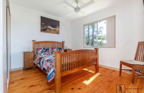 Malua Bay Casa | Whispering Palms - Ocean Views
