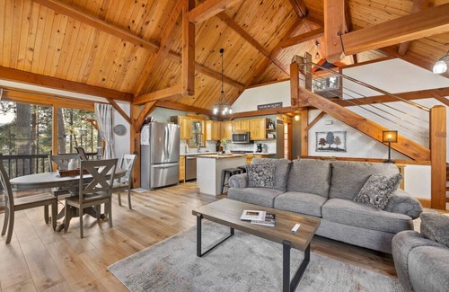 Rimrock Apartamento | Whispering Pines Cabin
