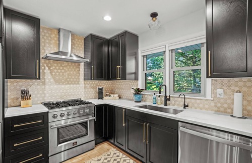 Delafield Casa | Whispering Pines - Downtown 3BR + Game Room & Yard