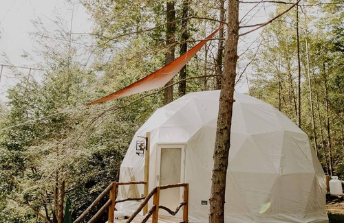 Cosby Casa | Whispering Waters Dome Getaway