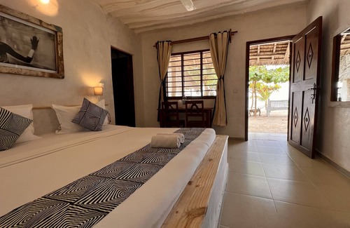 Kiwengwa Cabina | White Dream Lodge & Restaurant