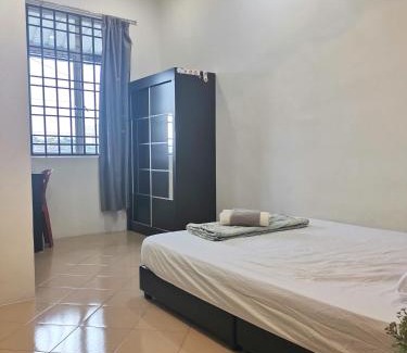 Central Seberang Perai Casa | White House 19 Room B