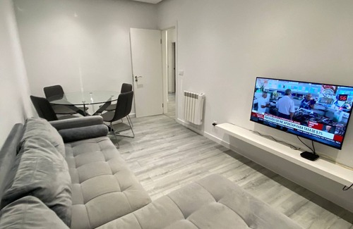 Queluz Apartamento | White house apartments