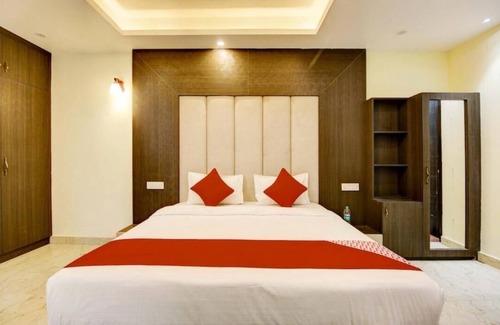 Greater Noida Hotel | White House By GRB