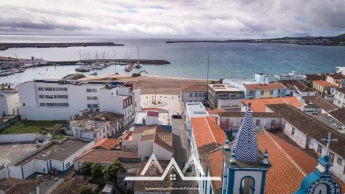 Praia da Vitoria Apartamento | White House I