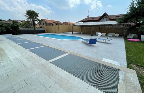 Grancia Casa | WHITE HOUSE