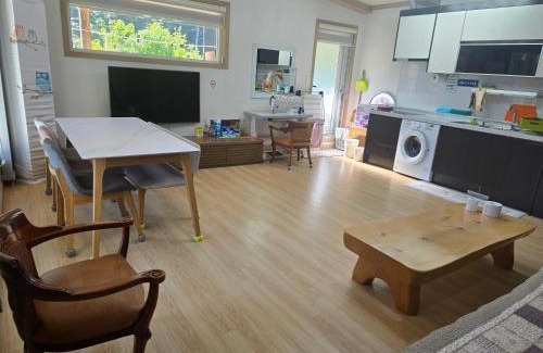 Jinbu Casa | White House Pension