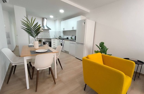 Godella Apartamento | White Lily Apartment