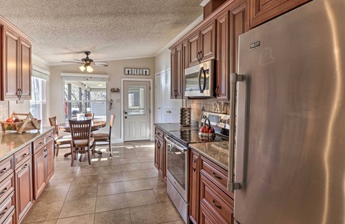 Cotter Casa | White River Fishing Escape w/ Deck & Patio!