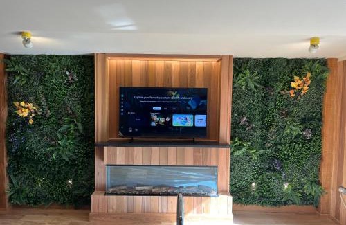 Chwilog Cabina | White River Retreats luxury lodges with Private Wood Fired Hot Tub