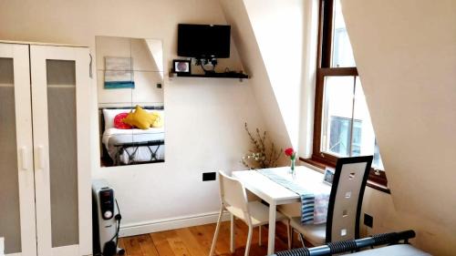 Spitalfields Casa | White's Row Resident