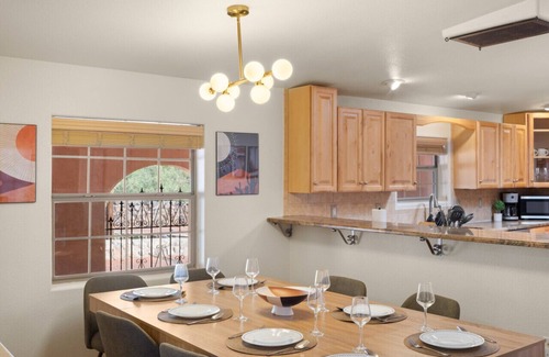 Alamogordo Casa | White Sands Retreat|Indoor Pool|Minigolf|Game Rm