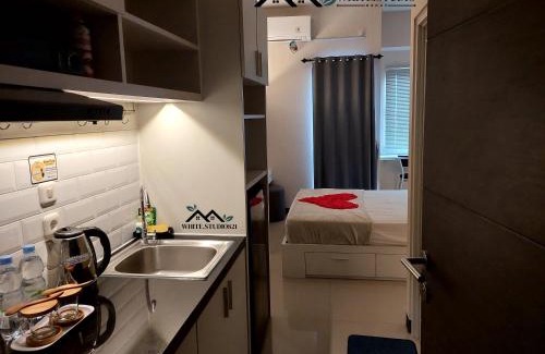 Waru Apartamento | White Studio Group Surabaya - WS 821 at Amega Crown Residence