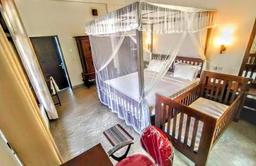 Tangalle Villa | White Villa Goyambokka