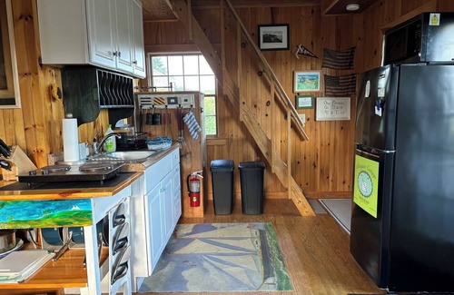 Block Island Cabaña | ---- WHITEGATE COTTAGE-- Verano en una isla atlántica