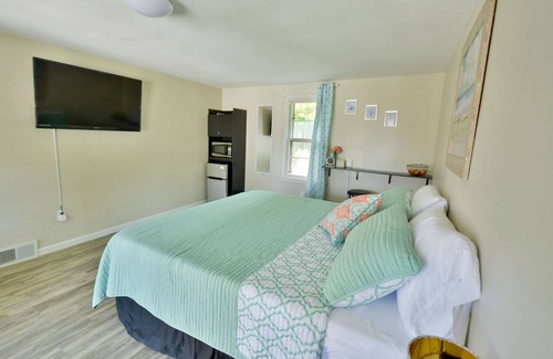 Whitehall Hotel | Whitehall Cottages Boutique Motel # 9 - Cama King
