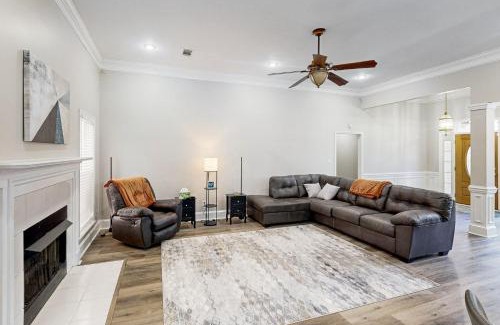 Evans Casa | Whitehall