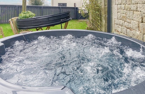 Wing Cabaña | Whitehill Barn - UK47195