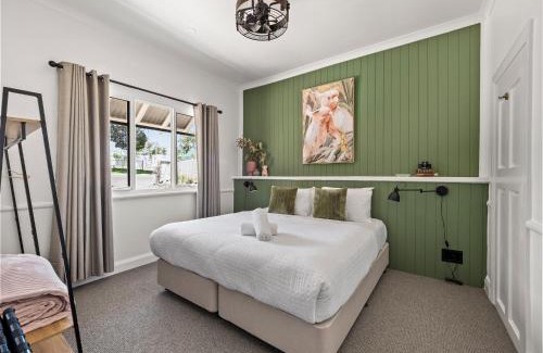 Margaret River Casa | Whitehouse Cottage - Margaret River