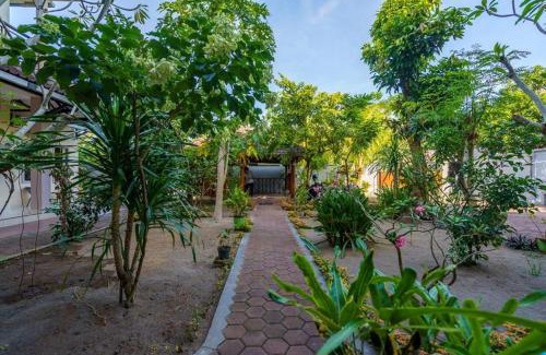 Senggigi Casa | Whiterose Guesthouse