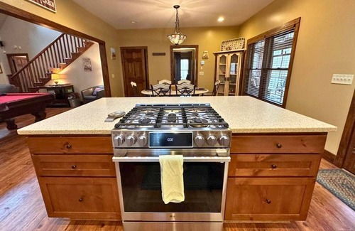 Mentone Cabina | Whitetail Ridge!Hot Tub l Pool Table l Ping Pong