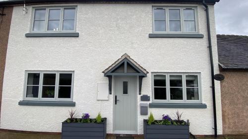 Rocester Casa | Whittaker Mews near Alton Towers JCB