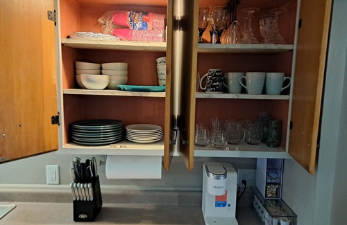 Dubuque Casa | Whole Home by Heritage Trail, quiet street, outdoor games