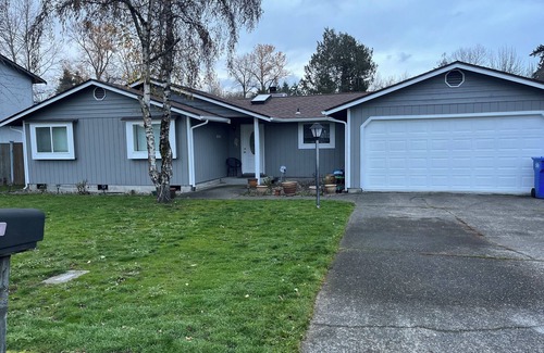 Midland Casa | Whole House 3-bedroom house in Tacoma with WiFi access