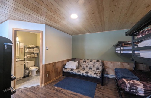 Grand Marais Cabina | ¡Toda nueva marca Saganaga Lodge!
