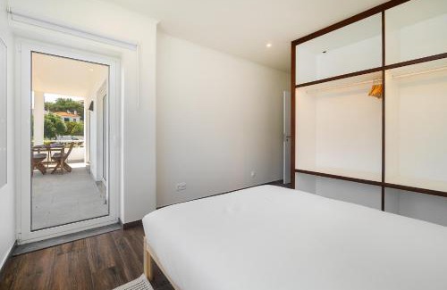 Malveira da Serra Casa | WHome Modern House With Balcony & AC Close To The Sea