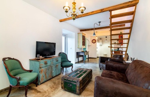 Eugaria Villa | WHome | Sintra Private Villa