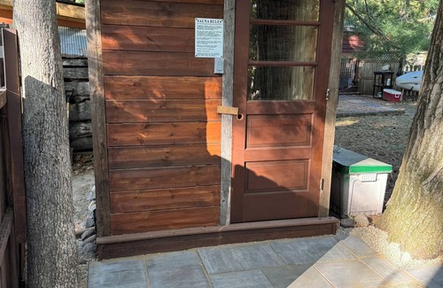 Oxford Cabina | Acogedora cabaña cerca de WI Dells, ATV, pesca, golf, caminata, natación, lancha motora, admite mascotas