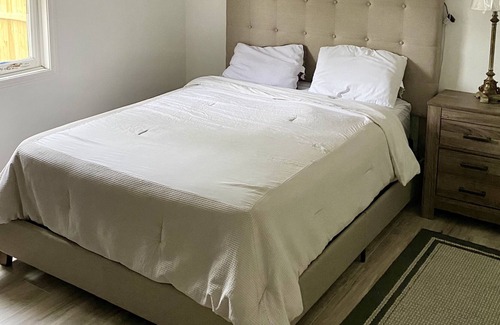 North Kingstown Casa | Wickford Summer Cottage