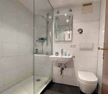 Neuhausen Apartamento | WiesnNähe Studio - Charmant & zentral mit U-Bahn-Anschluss