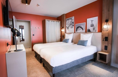 Flaine Hotel | Wifi, 10m from ski slopes, view mountain, swimming pool, sauna, hammam, tv, ski locker, 29-39m²