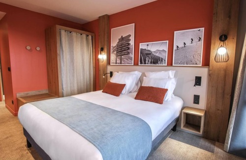 Flaine Hotel | Wifi, 10m from ski slopes, view mountain, swimming pool, sauna, hammam, tv, ski locker, 20m², Flaine