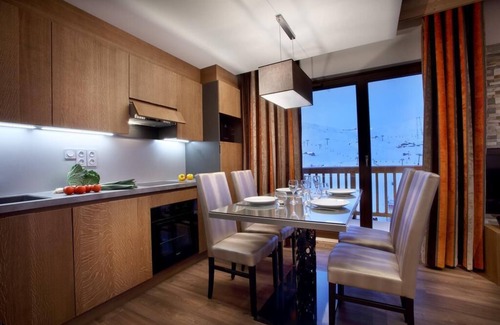 Eclose-Est Apartamento | Wifi, a 150m de las pistas de esquí, fitness, piscina, sauna, hammam, balcón, tv, 45m², Alpe d'Huez