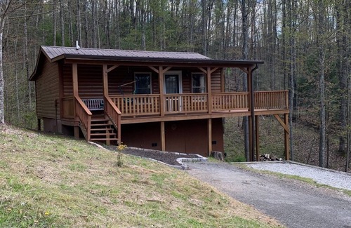 Campton Cabina | ¡Cabaña ecléctica en la ladera de Red River Gorge, KY! Wi-Fi gratis