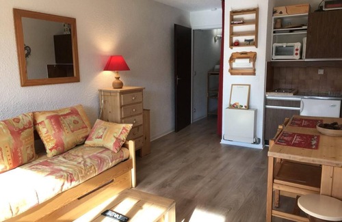Correncon-en-Vercors Apartamento | Wifi, ski-in/ski-out & foot of the slopes, 4th floor, balcony, tv, 32m², Villard de Lans