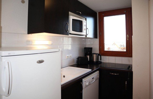 Les Orres Apartamento | Wifi, ski-in/ski-out & foot of the slopes, 2nd floor, view valley, fitness, swimming pool, balcony