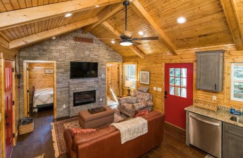 Rogers Casa | WiFi & Waterfront - Creeksong -Red River Gorge KY