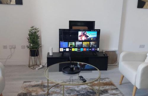 Wigan Apartamento | Wigan - Apartment - Sleeps 3 - Parking - Stadium