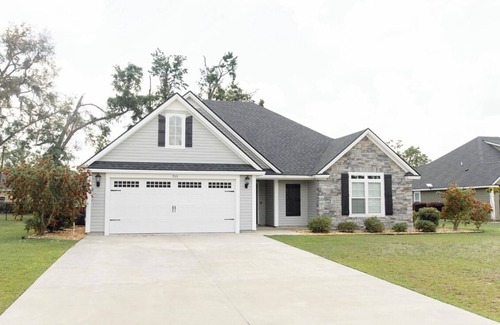 Lake Park Casa | Wild Adventures Escape with King Bed & Resort Style Pool