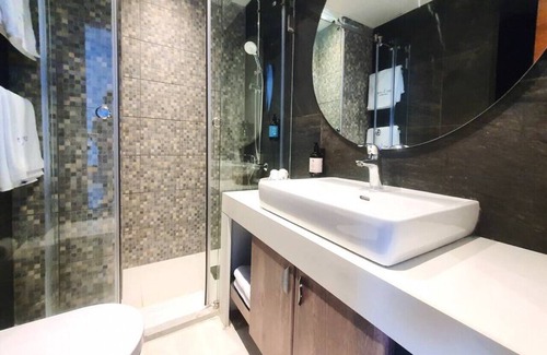 Kfardebian Casa | Wild Areca: Beachfront Exotic Room in Batroun