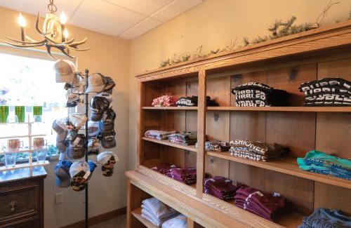 Eagle River Casa | Wild Eagle Lodge 2 bedroom condo, #229